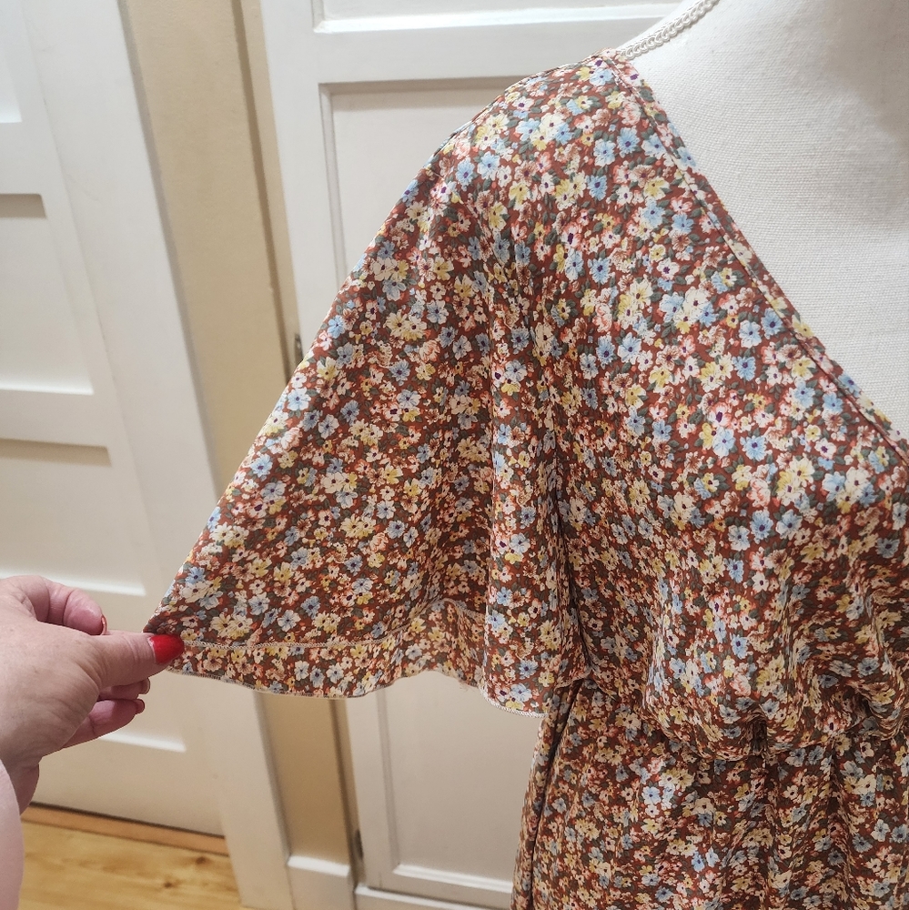 SHEIN Women's Ditsy Floral Print Ruffle Hem Dress NWT - Picture 8 of 15